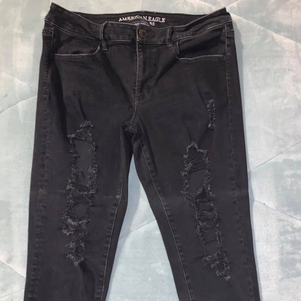 American Eagle Crop Jeans